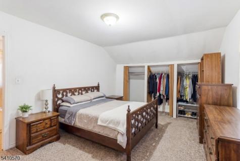 52 Oak Avenue Irvington NJ 07111
