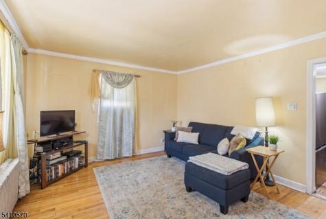 52 Oak Avenue Irvington NJ 07111