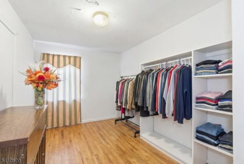 52 Oak Avenue Irvington NJ 07111