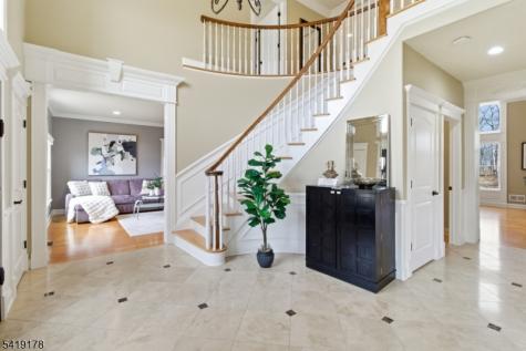 4 Michele Crossing Raritan NJ 08822