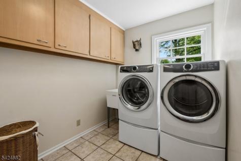 9 Overlook Terrace Millburn NJ 07078