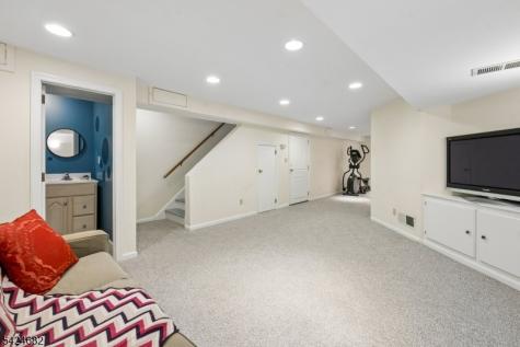 9 Overlook Terrace Millburn NJ 07078