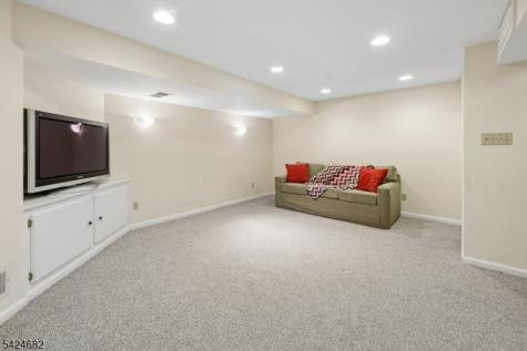 9 Overlook Terrace Millburn NJ 07078