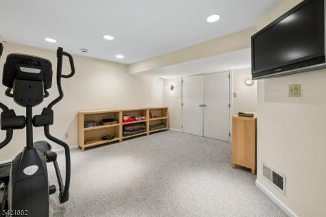 9 Overlook Terrace Millburn NJ 07078