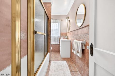 39 Overlook Avenue West Orange NJ 07052