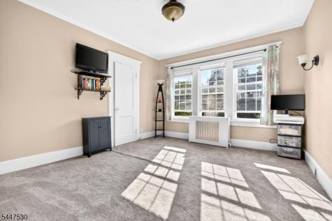39 Overlook Avenue West Orange NJ 07052