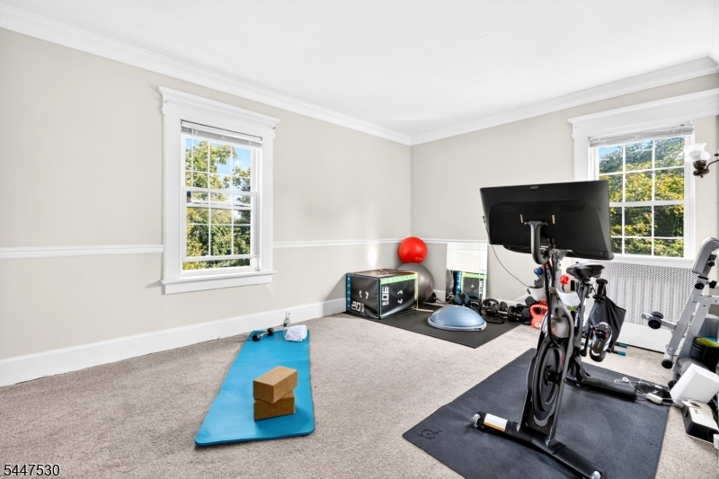 39 Overlook Avenue West Orange NJ 07052