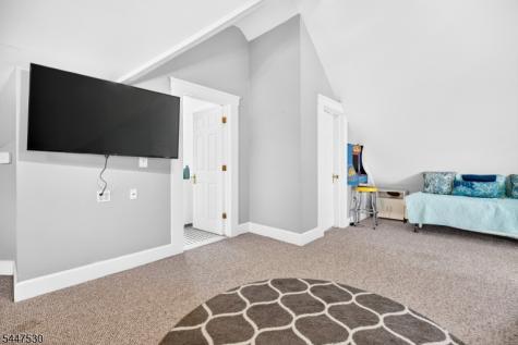 39 Overlook Avenue West Orange NJ 07052