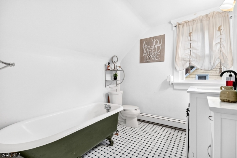 39 Overlook Avenue West Orange NJ 07052