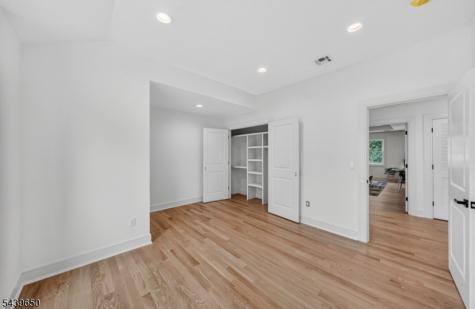 6 Short Hill Road Clifton NJ 07012