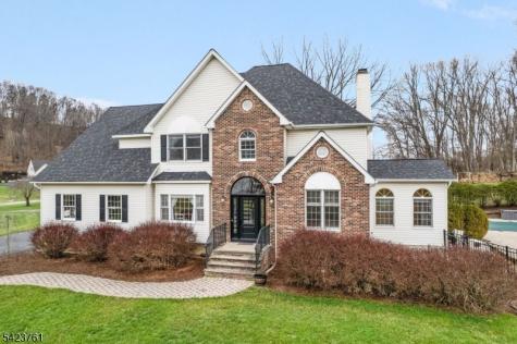 14 Fiddlers Way Lafayette NJ 07848