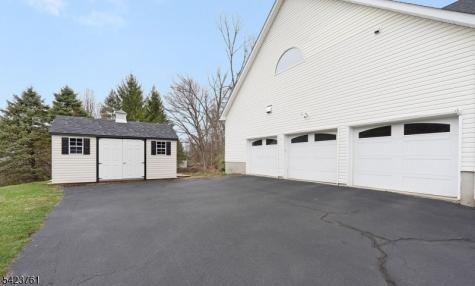 14 Fiddlers Way Lafayette NJ 07848