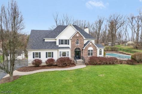 14 Fiddlers Way Lafayette NJ 07848