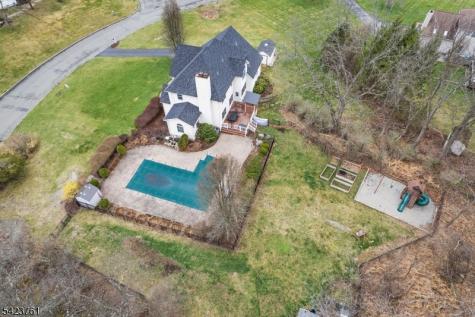 14 Fiddlers Way Lafayette NJ 07848