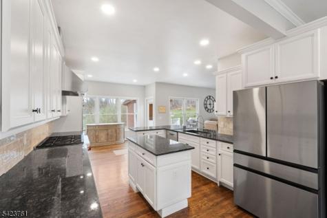 14 Fiddlers Way Lafayette NJ 07848
