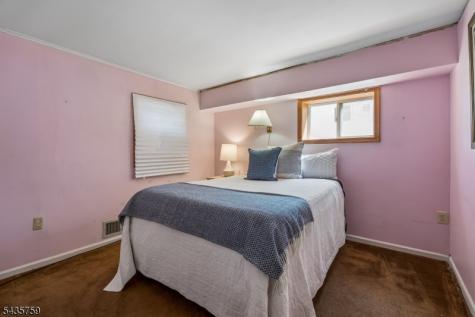 10 Whitman Street Bloomfield NJ 07003