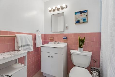 10 Whitman Street Bloomfield NJ 07003