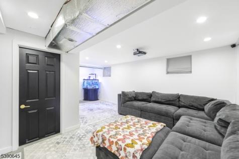 170 Clinton Place Newark NJ 07112