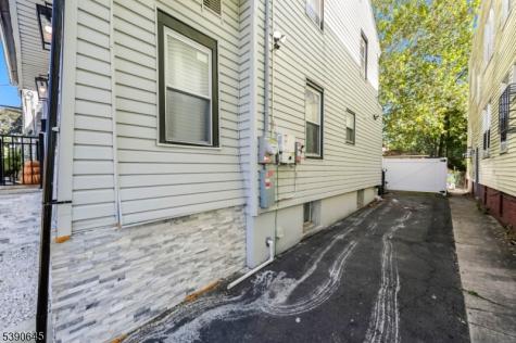 170 Clinton Place Newark NJ 07112