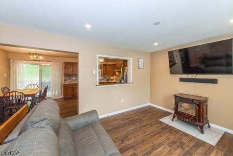 5 Valley Drive W Vernon NJ 07418