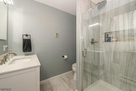 5 Valley Drive W Vernon NJ 07418