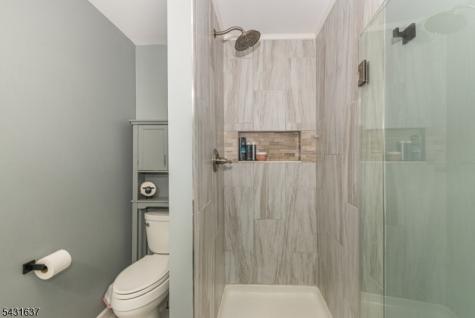 5 Valley Drive W Vernon NJ 07418
