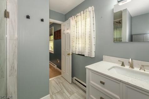 5 Valley Drive W Vernon NJ 07418