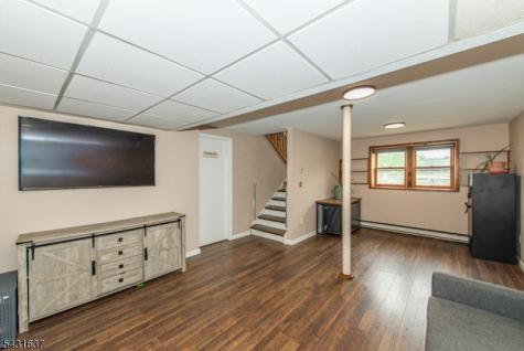 5 Valley Drive W Vernon NJ 07418