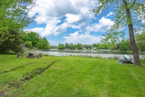 5 Valley Drive W Vernon NJ 07418