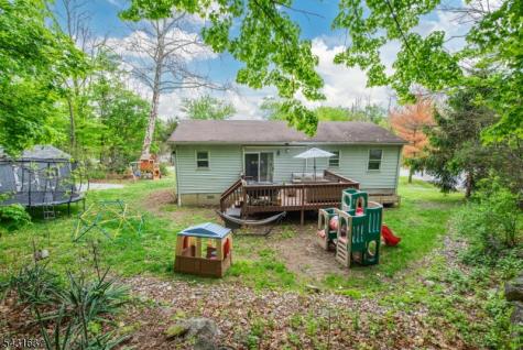 5 Valley Drive W Vernon NJ 07418
