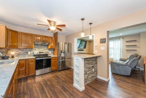 5 Valley Drive W Vernon NJ 07418