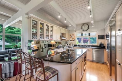 11 Kingsley Road Ringwood NJ 07456
