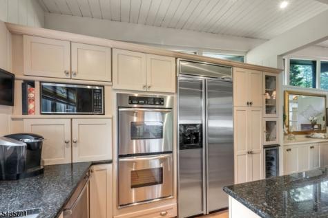 11 Kingsley Road Ringwood NJ 07456