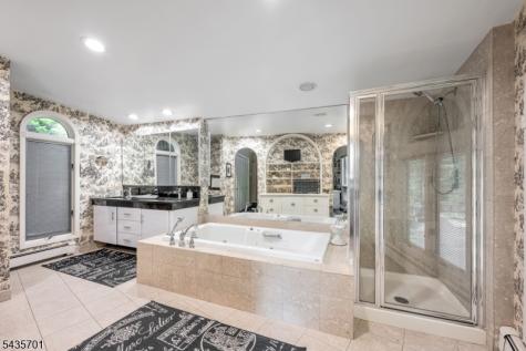 11 Kingsley Road Ringwood NJ 07456