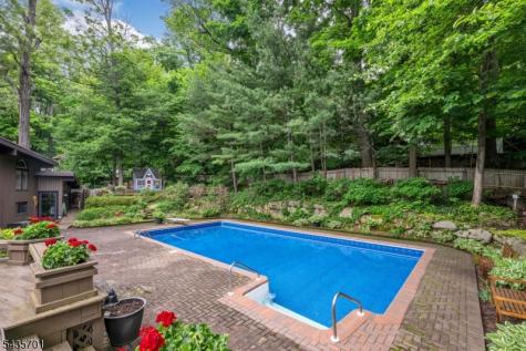 11 Kingsley Road Ringwood NJ 07456