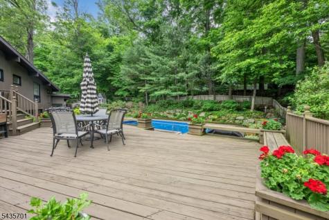 11 Kingsley Road Ringwood NJ 07456