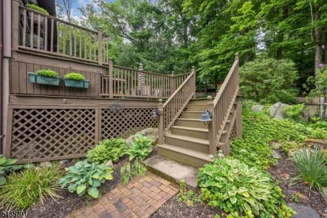 11 Kingsley Road Ringwood NJ 07456