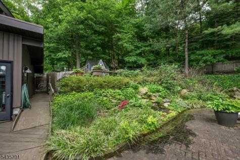 11 Kingsley Road Ringwood NJ 07456