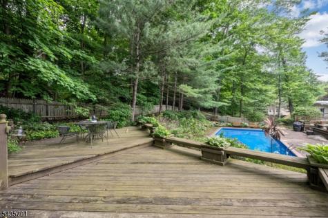 11 Kingsley Road Ringwood NJ 07456