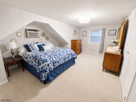 74 8TH Avenue Hawthorne NJ 07506