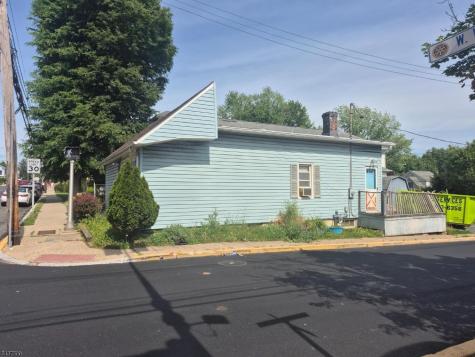 215 W. Washington Avenue Washington NJ 07882