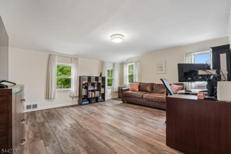 10 Fairway Avenue West Orange NJ 07052