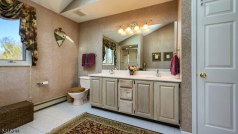 6 Brentwood Court Wayne NJ 07470