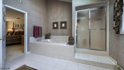 6 Brentwood Court Wayne NJ 07470