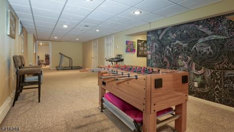 6 Brentwood Court Wayne NJ 07470