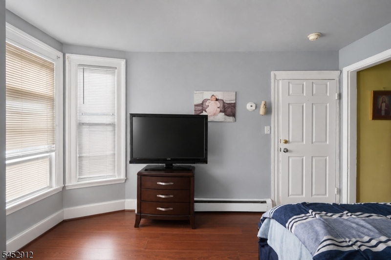 90 Manchester Avenue Paterson NJ 07502