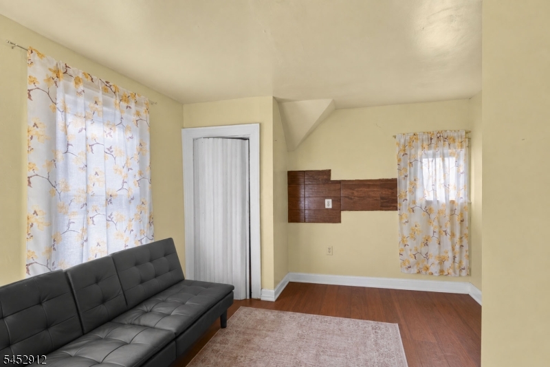 90 Manchester Avenue Paterson NJ 07502