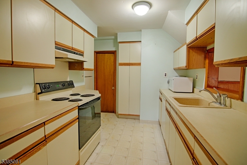96 Parsippany Road Hanover NJ 07981