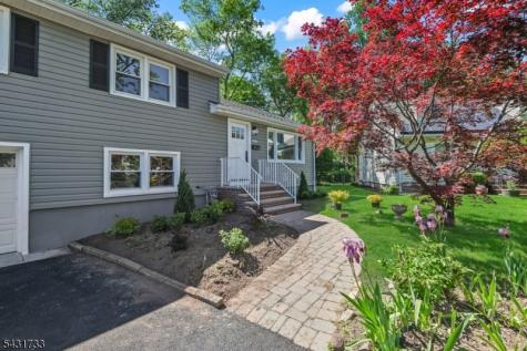 1585 Saint Ann Street Scotch Plains NJ 07076