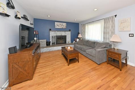 39 Niagara Street Dumont NJ 07628